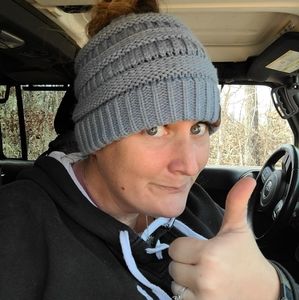 Meet your Posher, Brit